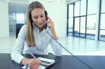 Lạc Việt tư vấn pháp luật trực tuyến qua tổng đài Điện thoại